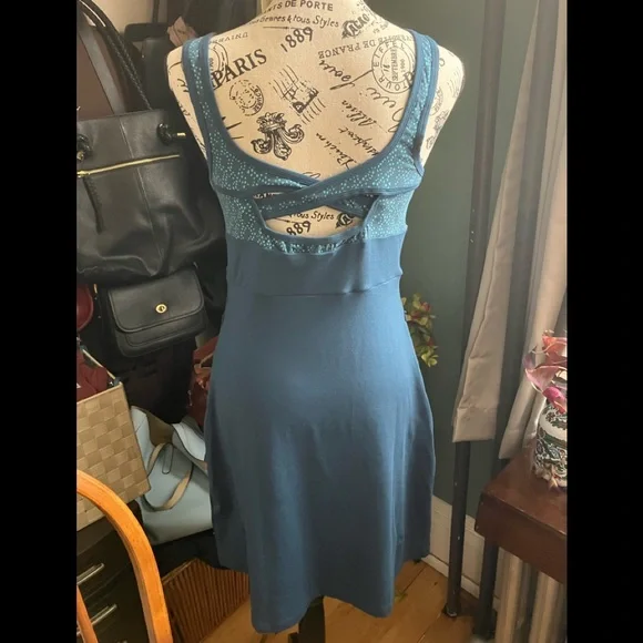 COPY - COPY - COPY - COPY - 🌟NWOT🌟 Title Nine Spirt Dress - Picture 3 of 9